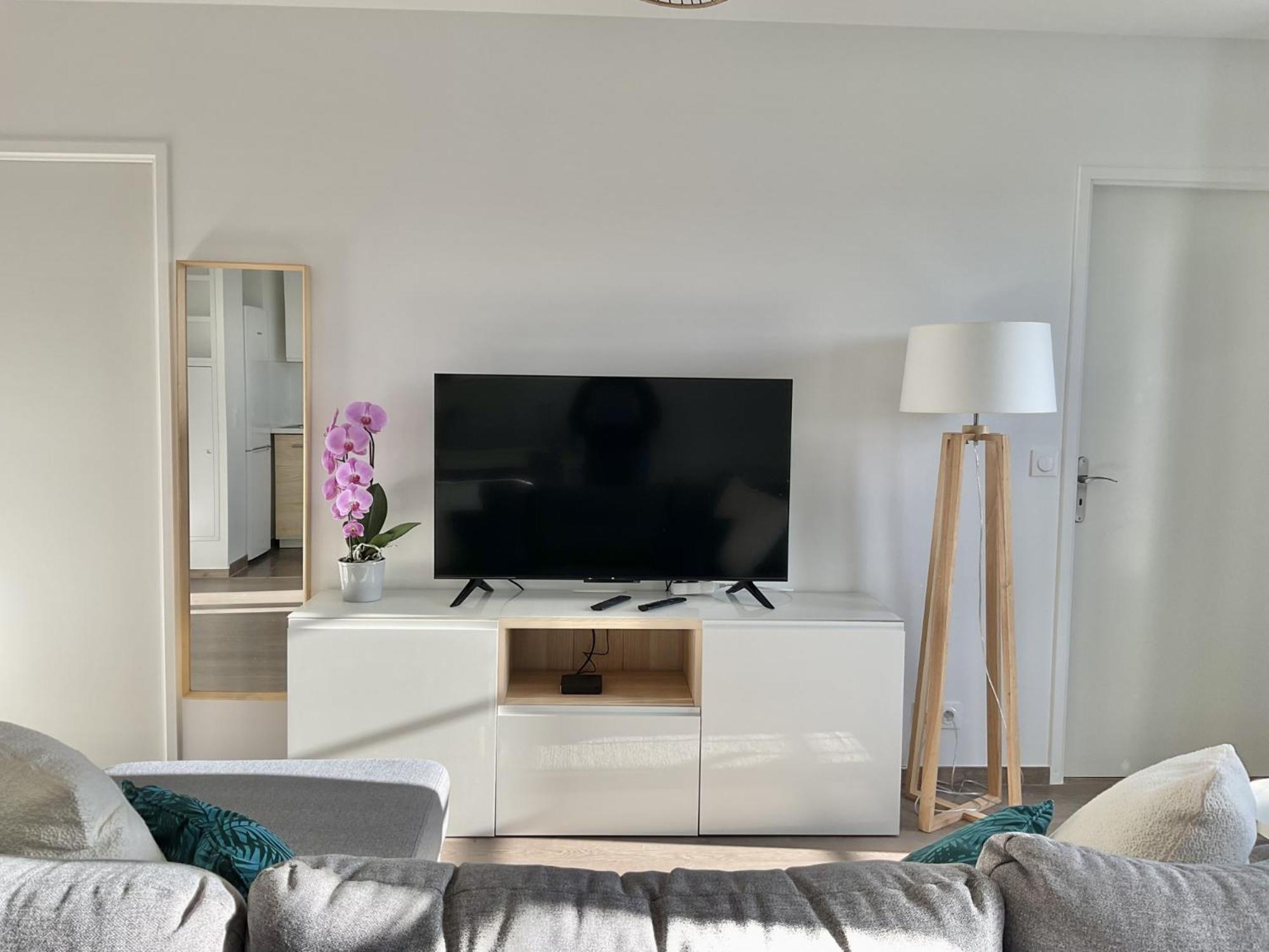 Sunny Apartment Near Disneyland Paris - Liz Appart Serris Bagian luar foto